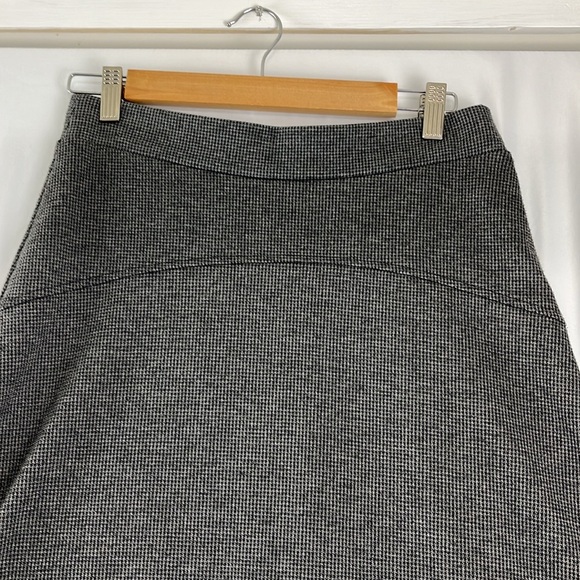 Della Spiga Italy A-Line Grey & Black Check Skirt - Picture 2 of 6